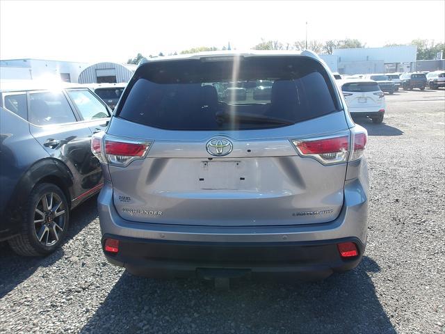 2016 Toyota Highlander Limited V6