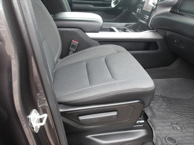 2023 Ram 1500 Big Horn Crew Cab 4x4 5'7" Box