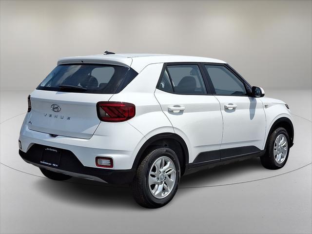2025 Hyundai Venue SE