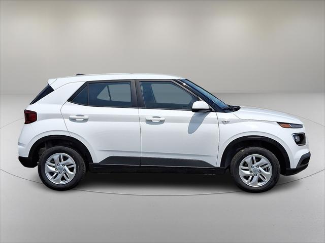 2025 Hyundai Venue SE