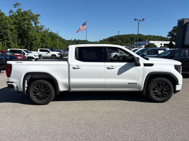 2023 GMC Sierra 1500 4WD Crew Cab Short Box Elevation with 3VL