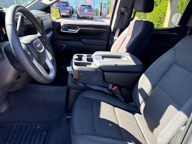 2023 GMC Sierra 1500 4WD Crew Cab Short Box Elevation with 3VL