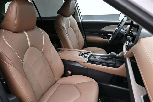 2025 Toyota Grand Highlander Platinum