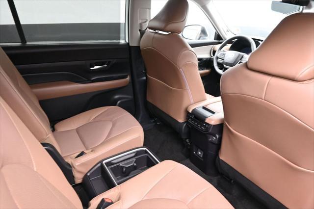 2025 Toyota Grand Highlander Platinum