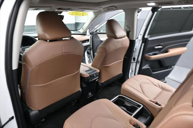 2025 Toyota Grand Highlander Platinum