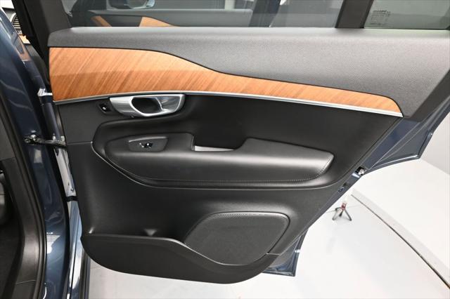2024 Volvo XC90 Recharge T8 Plus 6-Seater
