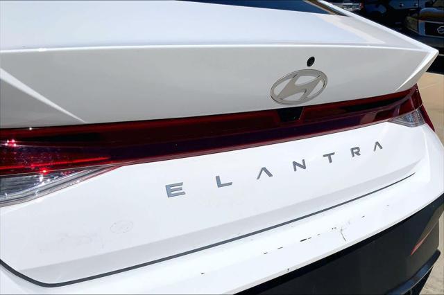 2024 Hyundai Elantra SEL