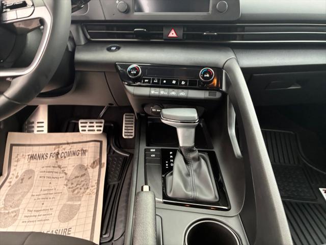 2025 Hyundai Elantra SEL Sport