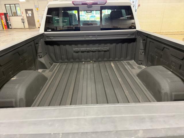 2023 GMC Sierra 1500 4WD Crew Cab Standard Box Denali