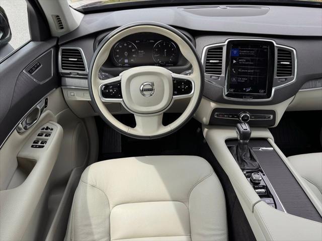 2020 Volvo XC90 T5 Momentum 7 Passenger