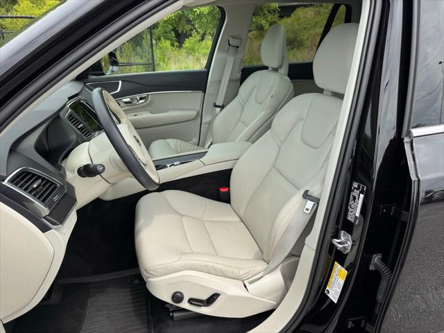 2020 Volvo XC90 T5 Momentum 7 Passenger