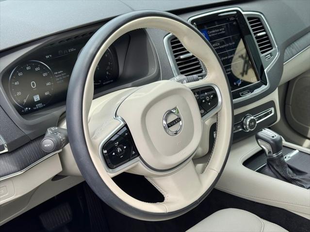 2020 Volvo XC90 T5 Momentum 7 Passenger