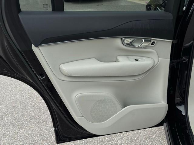 2020 Volvo XC90 T5 Momentum 7 Passenger