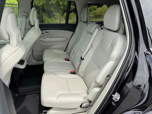 2020 Volvo XC90 T5 Momentum 7 Passenger