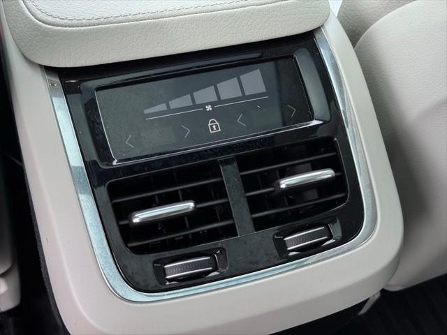 2020 Volvo XC90 T5 Momentum 7 Passenger