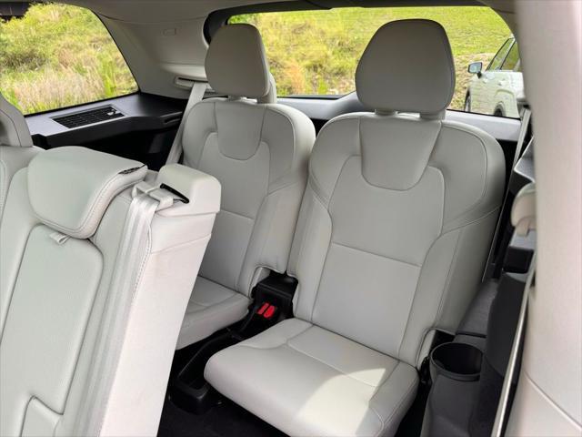 2020 Volvo XC90 T5 Momentum 7 Passenger