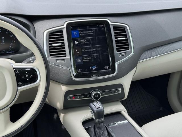 2020 Volvo XC90 T5 Momentum 7 Passenger
