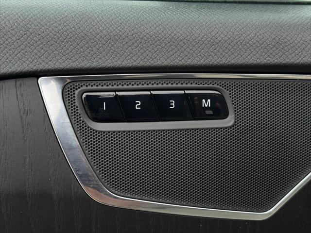 2020 Volvo XC90 T5 Momentum 7 Passenger