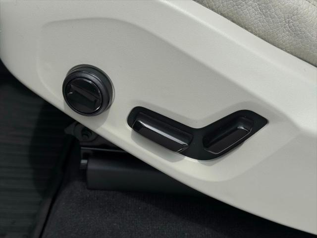 2020 Volvo XC90 T5 Momentum 7 Passenger