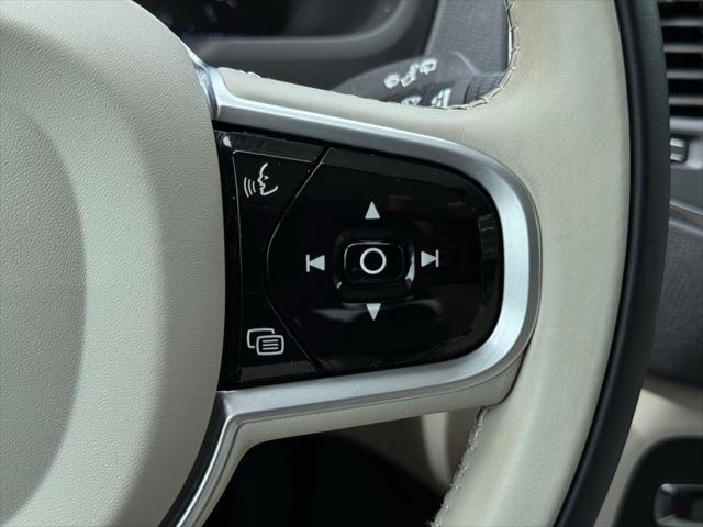 2020 Volvo XC90 T5 Momentum 7 Passenger