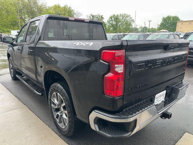 2022 Chevrolet Silverado 1500 4WD Crew Cab Short Bed LT with 2FL