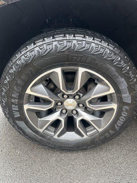 2022 Chevrolet Silverado 1500 4WD Crew Cab Short Bed LT with 2FL
