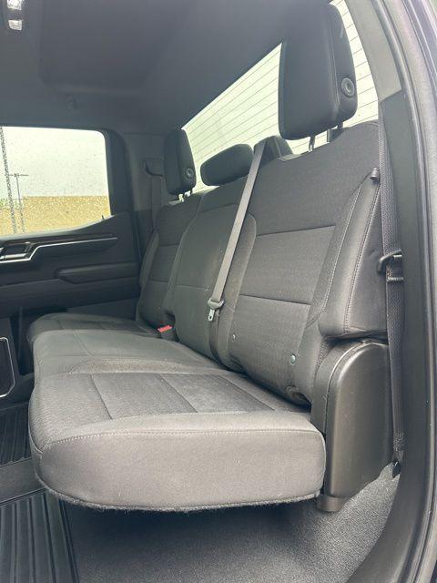 2022 Chevrolet Silverado 1500 4WD Crew Cab Short Bed LT with 2FL
