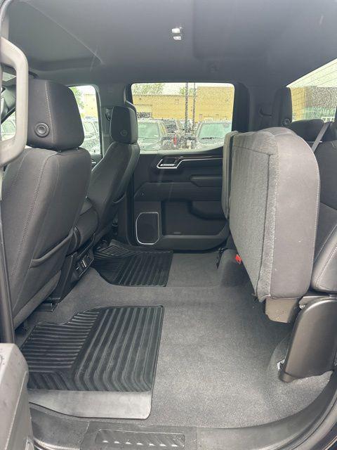 2022 Chevrolet Silverado 1500 4WD Crew Cab Short Bed LT with 2FL