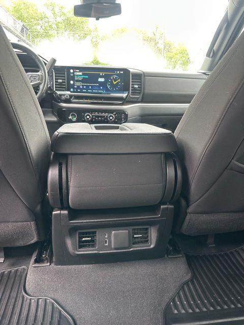 2022 Chevrolet Silverado 1500 4WD Crew Cab Short Bed LT with 2FL