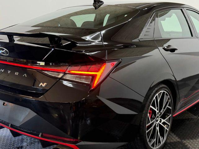 2023 Hyundai Elantra Base