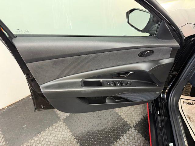 2023 Hyundai Elantra Base
