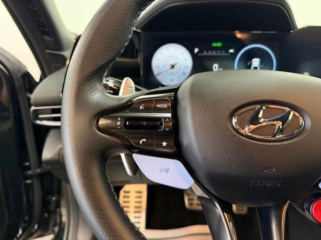 2023 Hyundai Elantra Base
