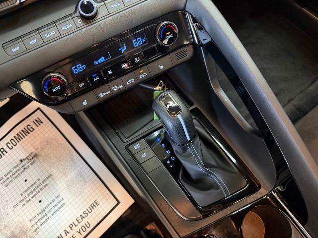 2023 Hyundai Elantra Base