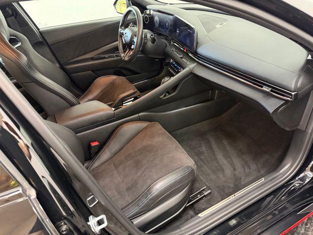 2023 Hyundai Elantra Base