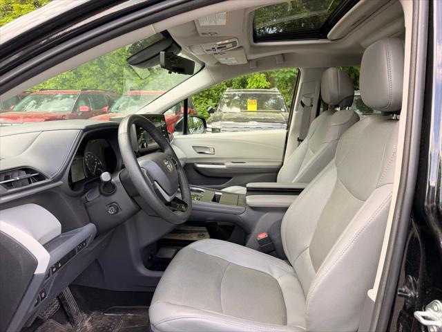 2022 Toyota Sienna Limited