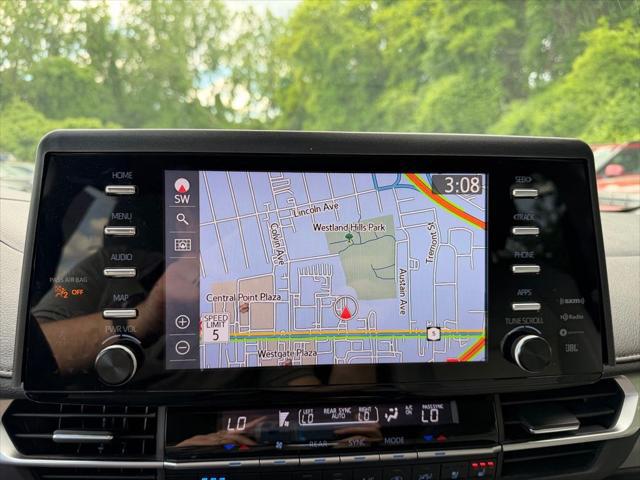 2022 Toyota Sienna Limited