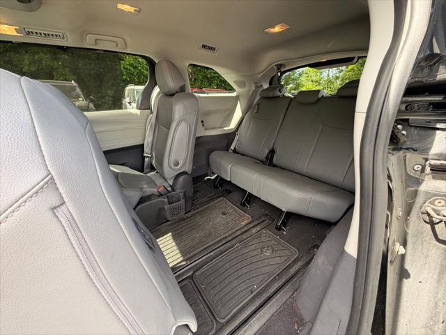 2022 Toyota Sienna Limited