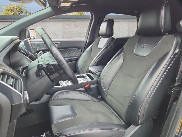 2022 Ford Edge ST