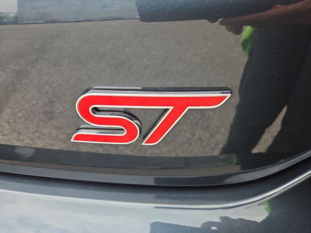 2022 Ford Edge ST