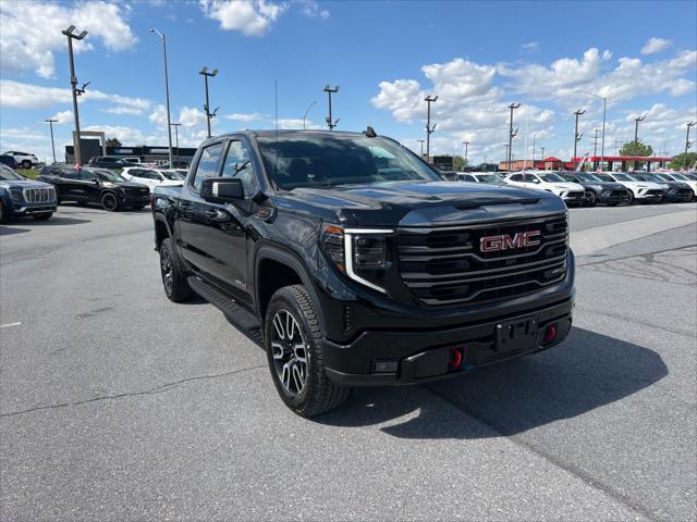 2023 GMC Sierra 1500 4WD Crew Cab Short Box AT4