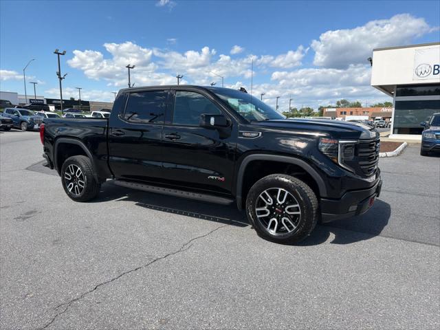 2023 GMC Sierra 1500 4WD Crew Cab Short Box AT4