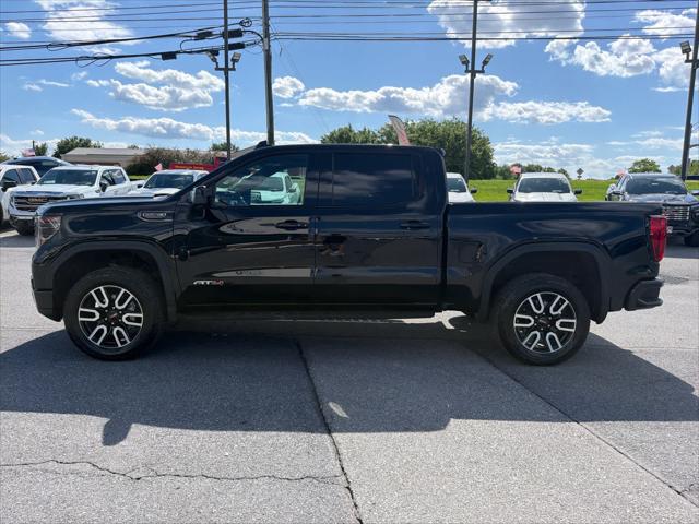 2023 GMC Sierra 1500 4WD Crew Cab Short Box AT4