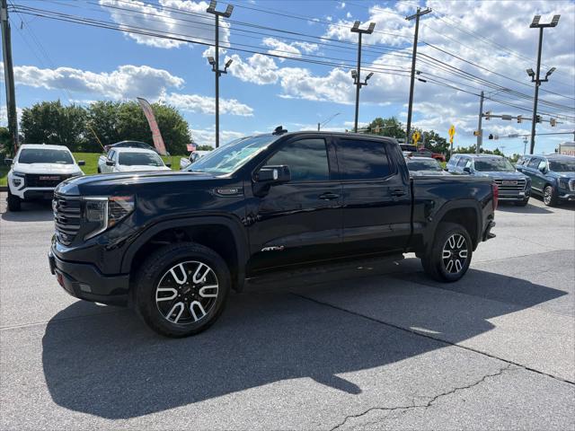 2023 GMC Sierra 1500 4WD Crew Cab Short Box AT4