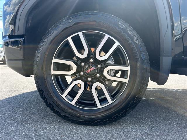 2023 GMC Sierra 1500 4WD Crew Cab Short Box AT4