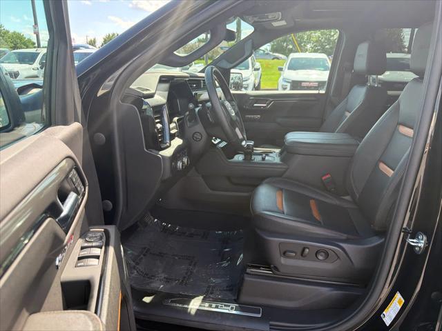 2023 GMC Sierra 1500 4WD Crew Cab Short Box AT4