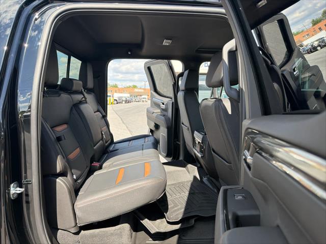 2023 GMC Sierra 1500 4WD Crew Cab Short Box AT4