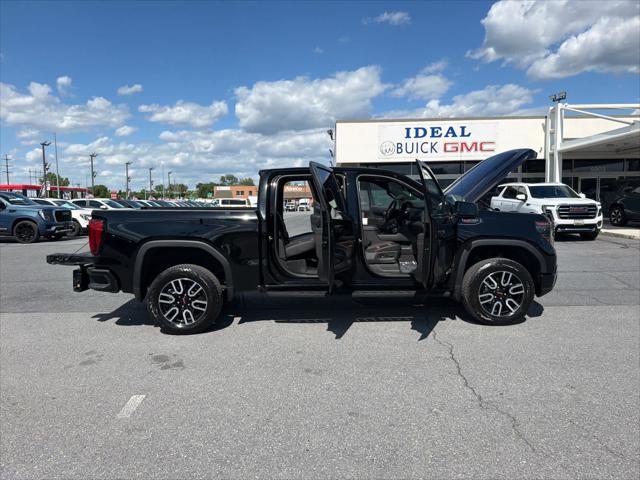 2023 GMC Sierra 1500 4WD Crew Cab Short Box AT4