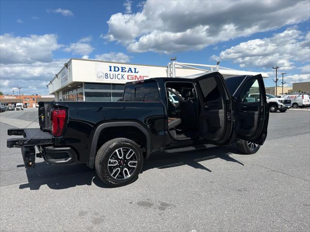 2023 GMC Sierra 1500 4WD Crew Cab Short Box AT4