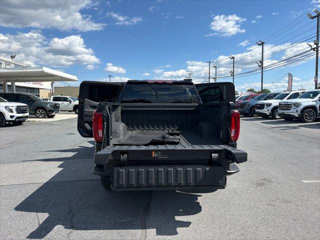 2023 GMC Sierra 1500 4WD Crew Cab Short Box AT4