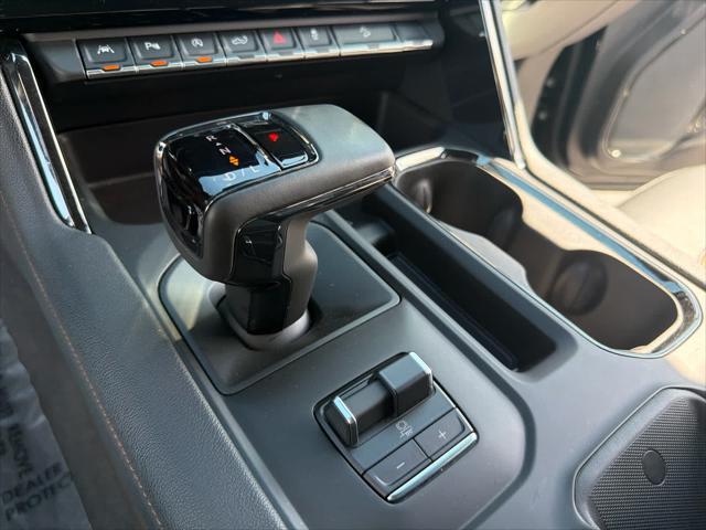 2023 GMC Sierra 1500 4WD Crew Cab Short Box AT4